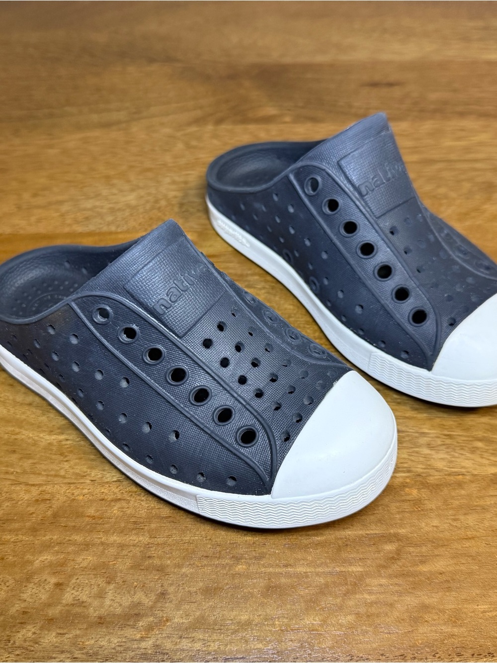Black Native Sugarlite Kids’ Slip Ons - Size 11